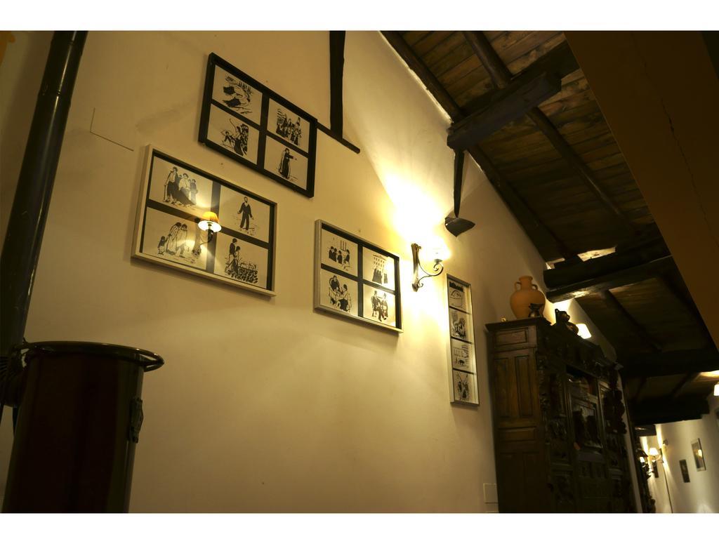 Apartamentos Rurales Victor Chamorro Del Arco Hervás Eksteriør billede