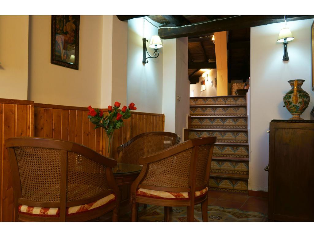 Apartamentos Rurales Victor Chamorro Del Arco Hervás Eksteriør billede