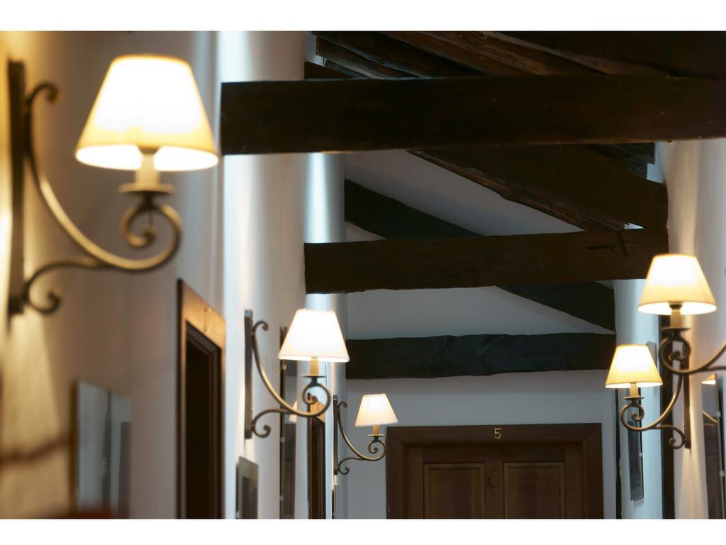 Apartamentos Rurales Victor Chamorro Del Arco Hervás Eksteriør billede